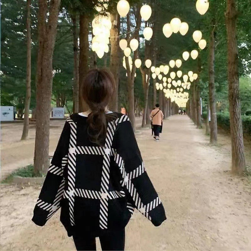 Women's Black Striped Knitted Cardigan